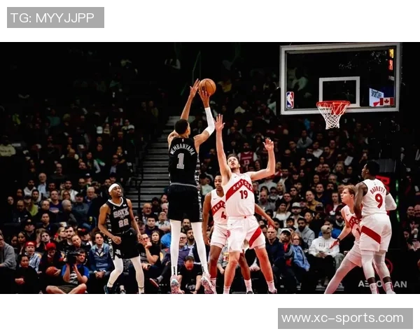 2015年NBA季后赛首轮马刺对快船第一场激战回顾与精彩瞬间分析